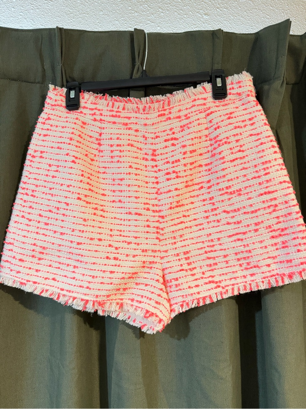 Cinq a Sept Coronado Hot Pink Tweed Shorts 10 NWOT